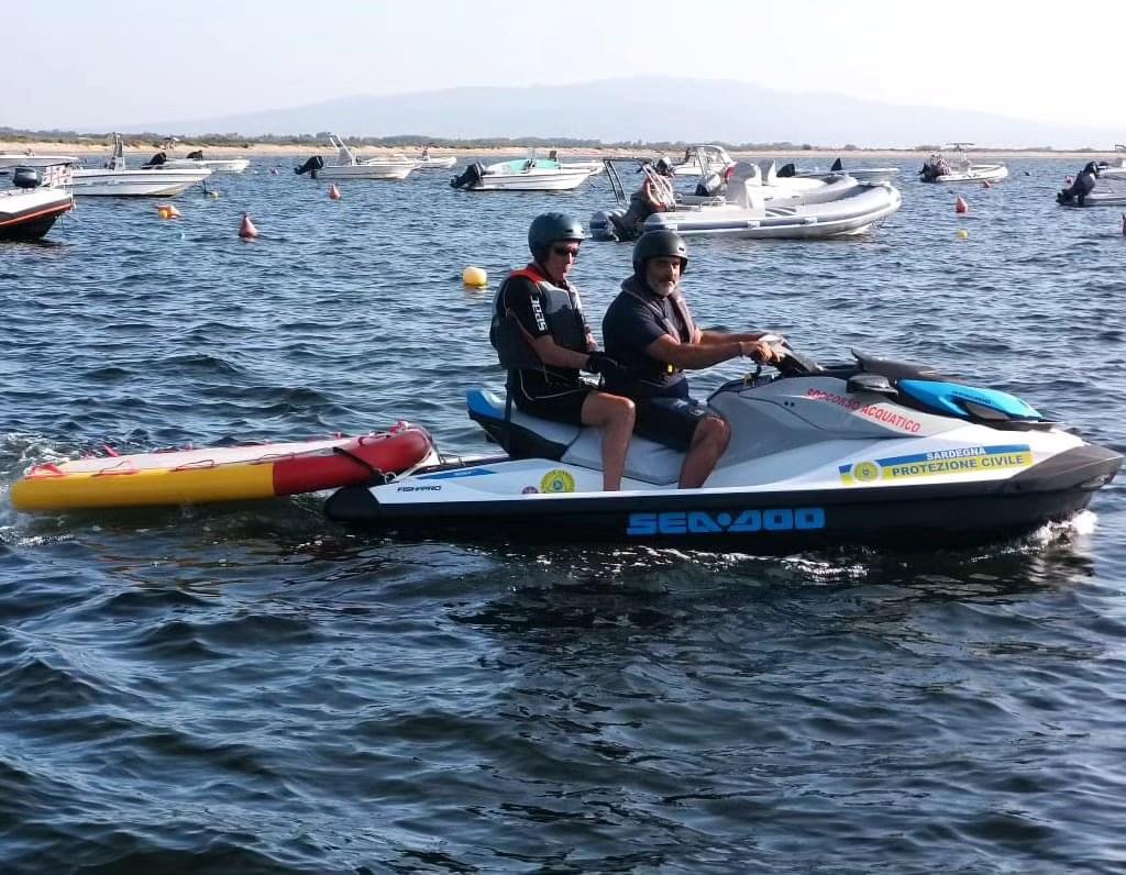 Salvamento a mare. Fino all’8 settembre si incrementa il servizio con la moto d’acqua a San Giovanni